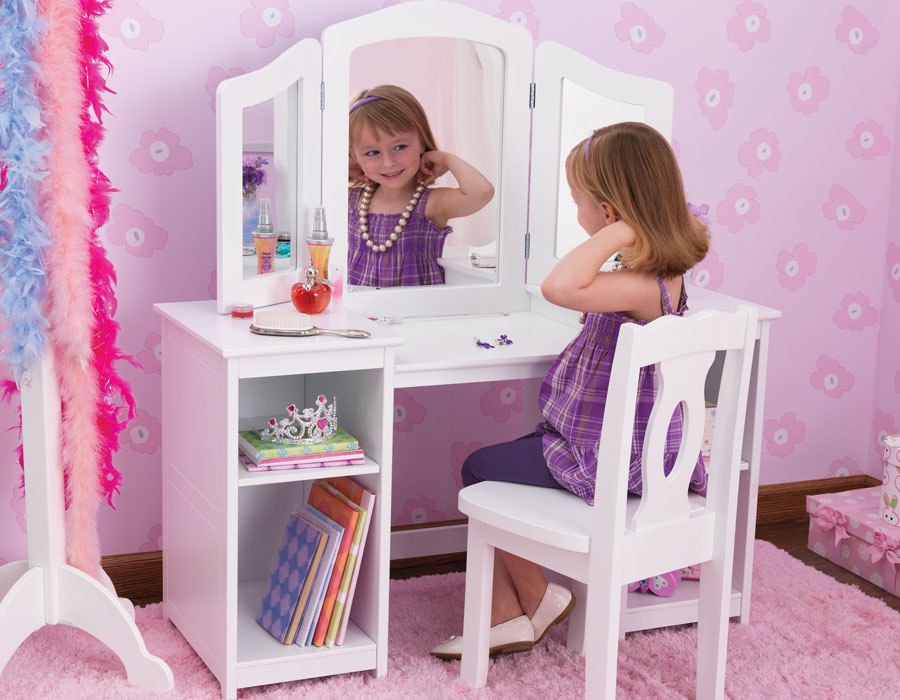 Туалетный столик с зеркалом для дочки — своими руками