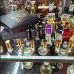 витрина стеклянная парфюм