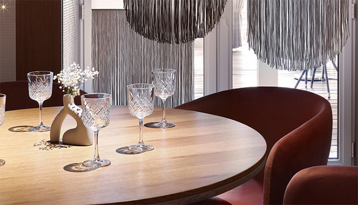 Мебель для кафе, магазина из массива дерева и мебельной фанеры