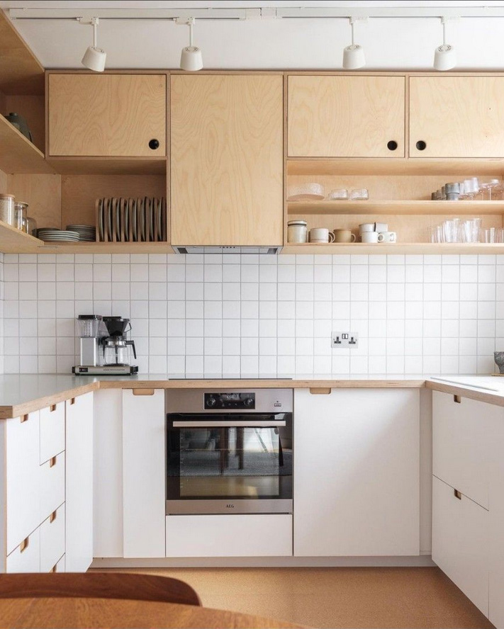 Кухня на заказ из мебельной фанеры от производителя