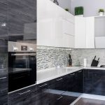 черная кухня глянец