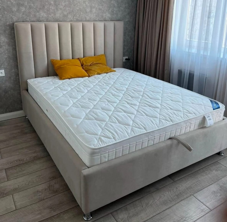 Кровать на заказ с мягким изголовьем от производителя