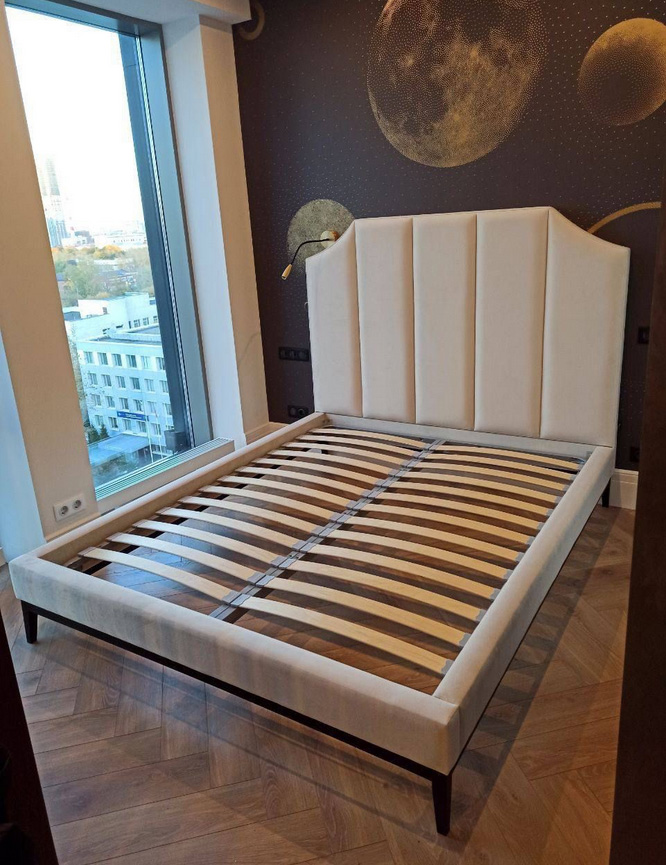 Кровать на заказ с мягким изголовьем от производителя