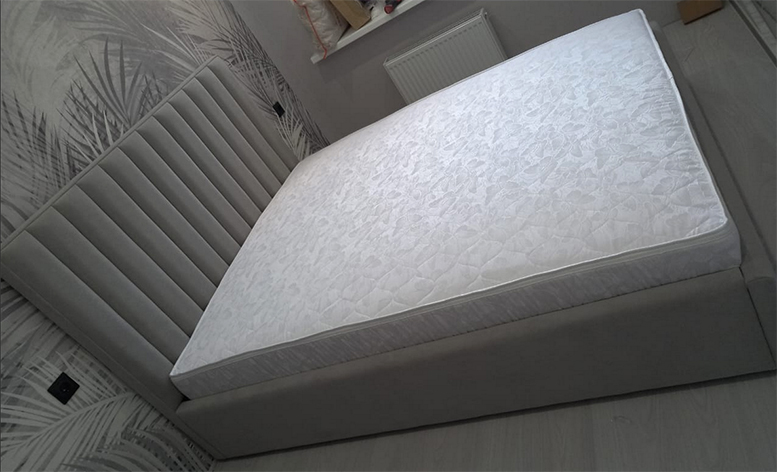 Кровать на заказ с мягким изголовьем от производителя